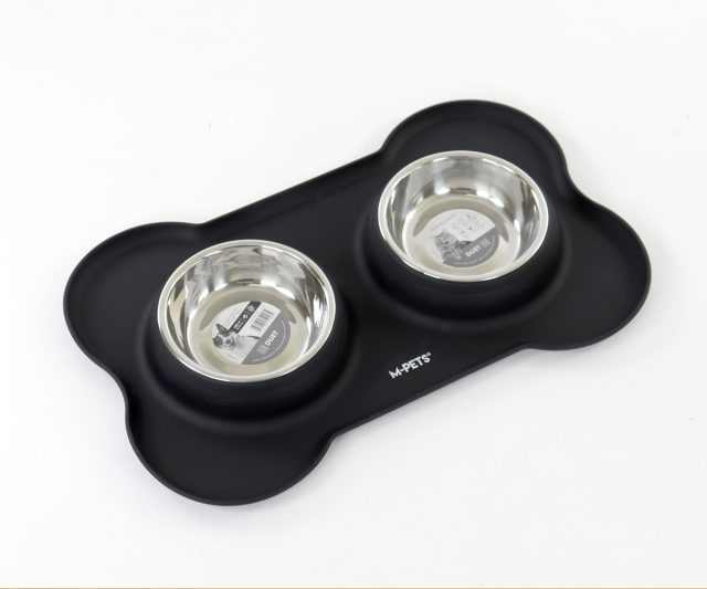 Plato doble acero 200ml c/base de silicon 36x23x4cm